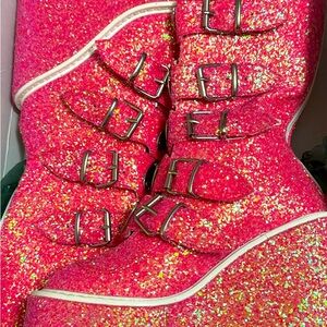 Selling doll Kills shoes